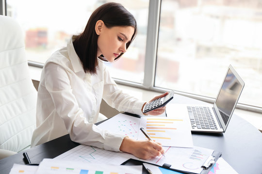 Accountants in Milton